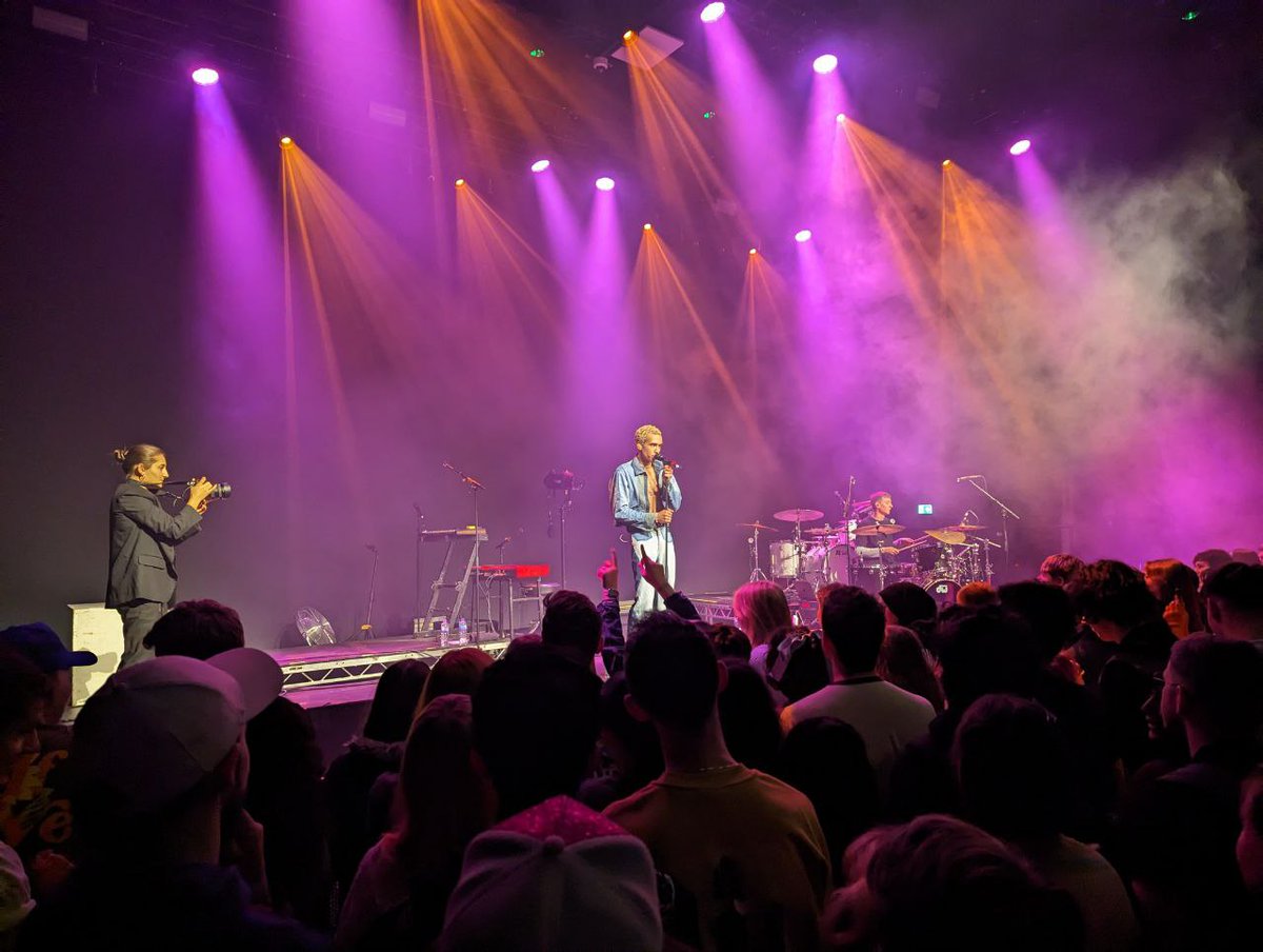 ThisThatAki's tweet photo. went to see Half•Alive last night's and holy shit it was fucking phenomenal tysm to @GeneioBleats &amp; @bambooped ❣️ https://t.co/mYdNiUpeHF