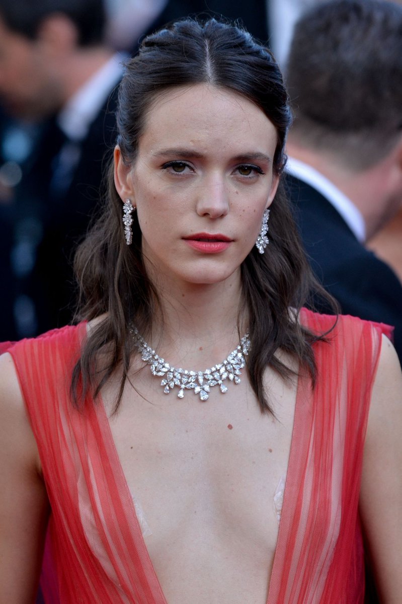 Happy Birthday Stacy Martin! May the joy that you have spread in the past come back to you on this day.

gawby.com/person/637424

#StacyMartin #StacyMartinBirthday #GAWBYcom