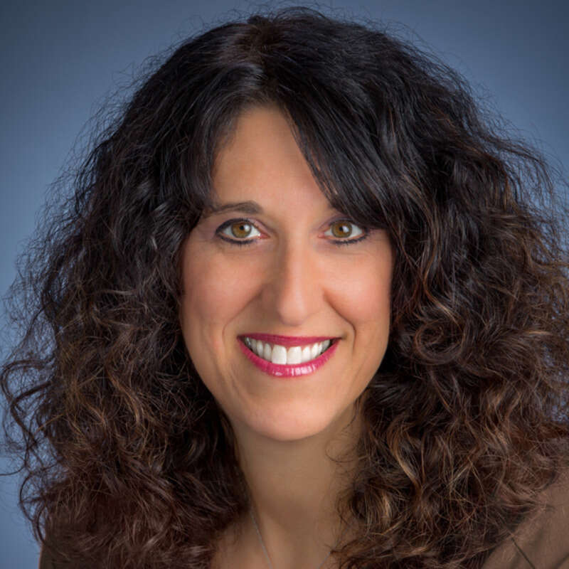 Feeling stuck and overwhelmed? Check out this episode of #TheTeamworkAdvantage with Juli Shulem. Learn how to design better systems and increase productivity while reducing stress. Listen now and start reaching new heights! 
#OrganizationalCulture #Podcast
buff.ly/42tlrhx