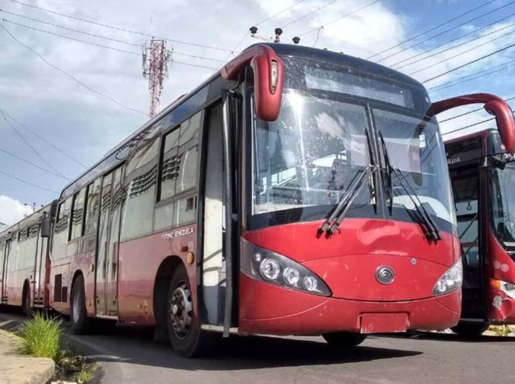 #Entérate || Gestión en acción: Gobierno Bolivariano incorpora 127 unidades de transporte público en el estado Zulia.

#20Mar 

Más detalles aquí: bit.ly/3yPHaT8
