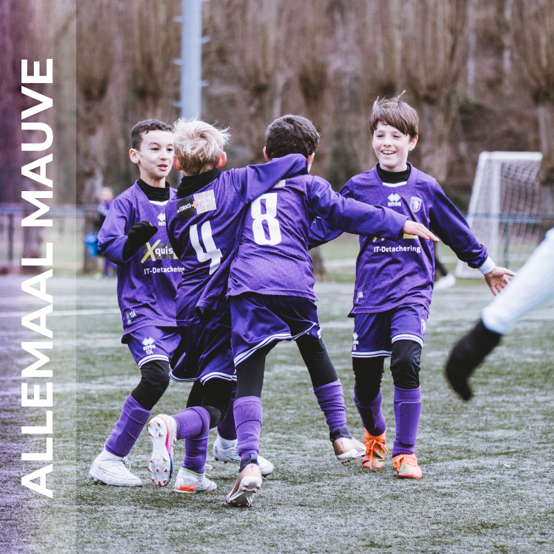 kbeerschotva's tweet photo. Samen tegen racisme, want wij zijn allemaal mauve. 💜

Zie je discriminatie? Reageer. ���

#FightRacism #AllemaalMauve #DagTegenRacisme