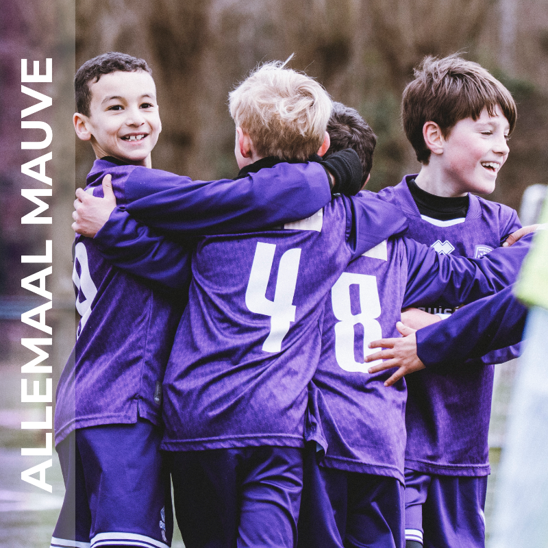 kbeerschotva's tweet photo. Samen tegen racisme, want wij zijn allemaal mauve. 💜

Zie je discriminatie? Reageer. ���

#FightRacism #AllemaalMauve #DagTegenRacisme