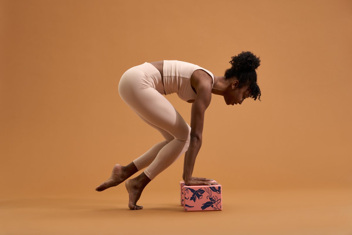 YogaHustle's tweet photo. Spring has sprung. And our English Gardens collection is in bloom. Feeling grounded & taking flight with our #yogablocks.
https://t.co/ofj4HCDsWu
#yogahustle #yogapose #yogainnature #accessibleyoga #yogaforall #yogaforeverybody #yogaforeveryone #yogastyle #womanfounded #womanowned