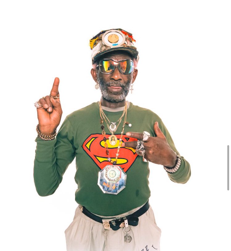 _DennisMorris's tweet photo. it’s #SuperPerry day!
#LeeScratchPerry 📷 &amp; 📕 by #DennisMorris https://t.co/N8kUW9mIt6