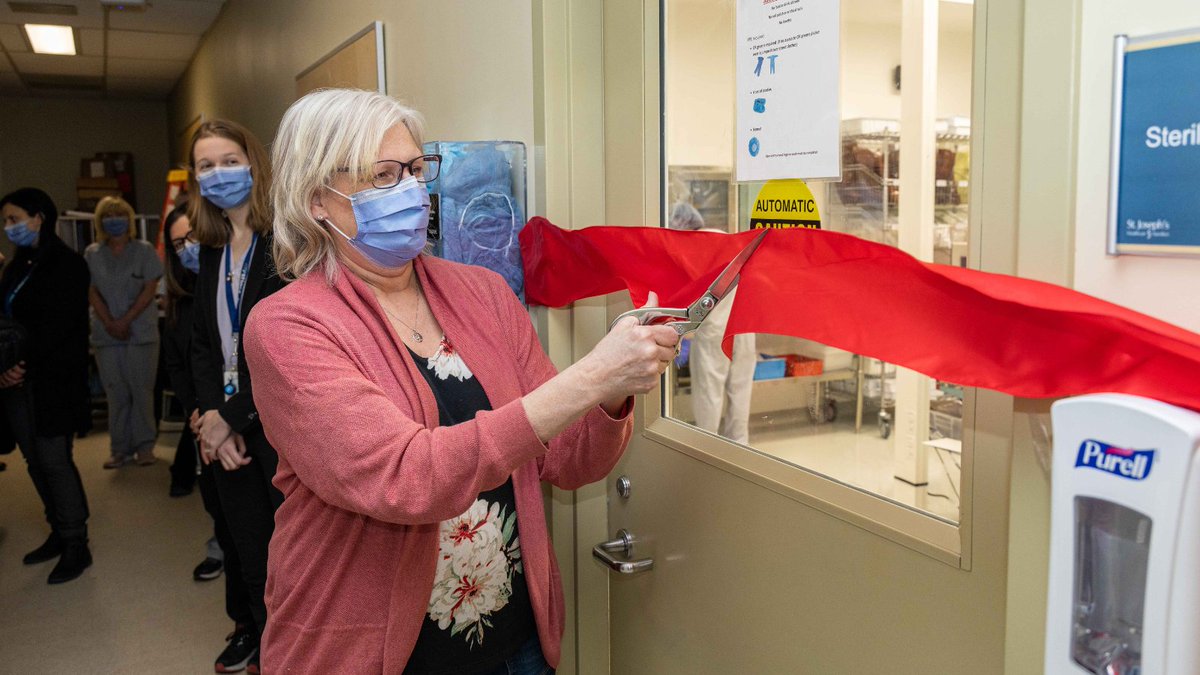 StJoesHamilton's tweet image. March is #PharmacyAppreciationMonth, &amp;amp; our St. Joe’s Pharmacy team marked the occasion on March 14 by celebrating the grand opening of the new Pharmacy Sterile Compounding Room at Charlton Campus. #PAM2023