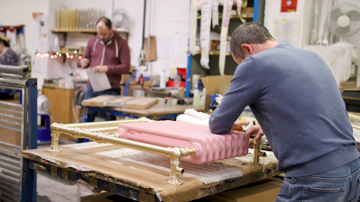 We offer a bespoke design service to ensure that you can create a towel warmer that is right for you. We're proud to offer customisation on our products!✨

Our skilled team is always on hand to offer exceptional technical advice &amp; bring your design visions to life 🙌

#VogueUK