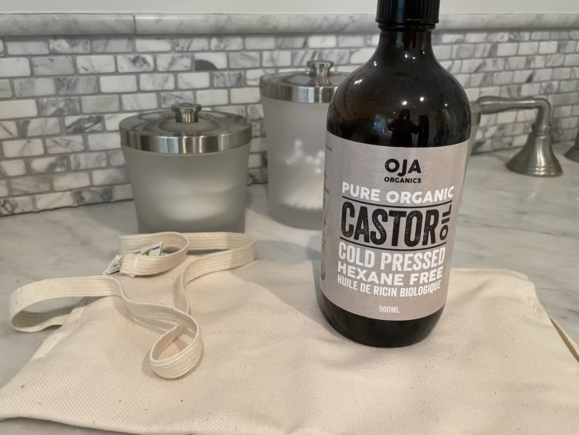 Are you healing with #CastorOil yet? For centuries, health care providers and folk healers have been using castor oil because of the many benefits it offers. But ... NOT ALL CASTOR OIL IS CREATED EQUAL. thewellnessintelligencecollective.com/posts/not-all-… #EmpathyEconomics #WellnessIntelligence