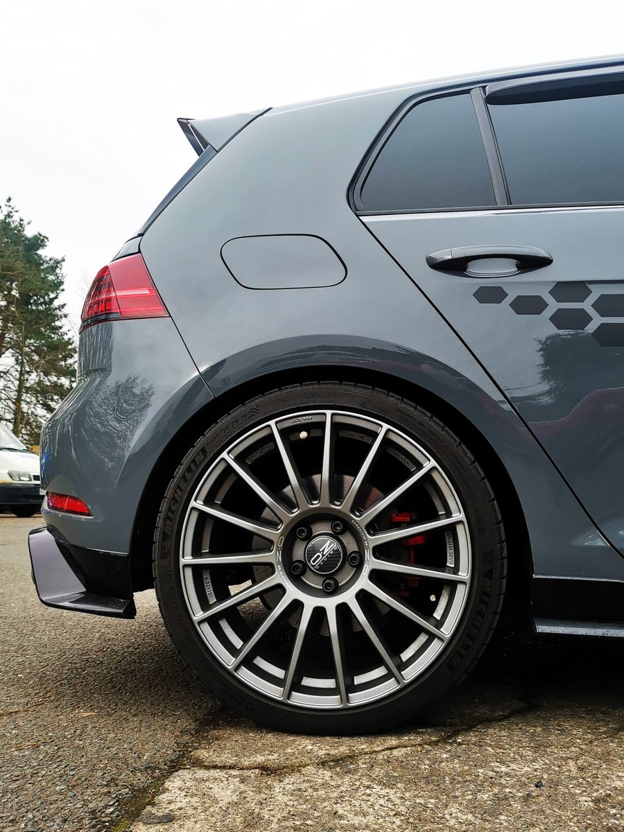 AvonTuning's tweet image. Car Spotlight💥
The VW GTI TCR's 290hp 2.0-litre four-cylinder engine is the most powerful motor fitted to a new GTI & built by VW’s customer racing division.
What do you think? Comment below!👇
#CarModifications #Cargains #AvonTuning #CarsUK #VWGTIjunkie