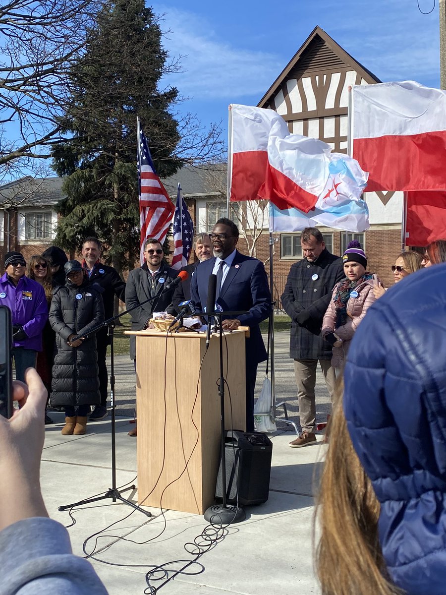 byaliceyin's tweet photo. Brandon Johnson earns a new nickname — “Brandonski” — at this presser w Polish Chicagoans such as state Sen. Robert Martwick and union/activist officials who are endorsing him. “Well, here’s Brandonski,” the commissioner riffs after stepping up to the mic. https://t.co/9jj3VWV9rk
