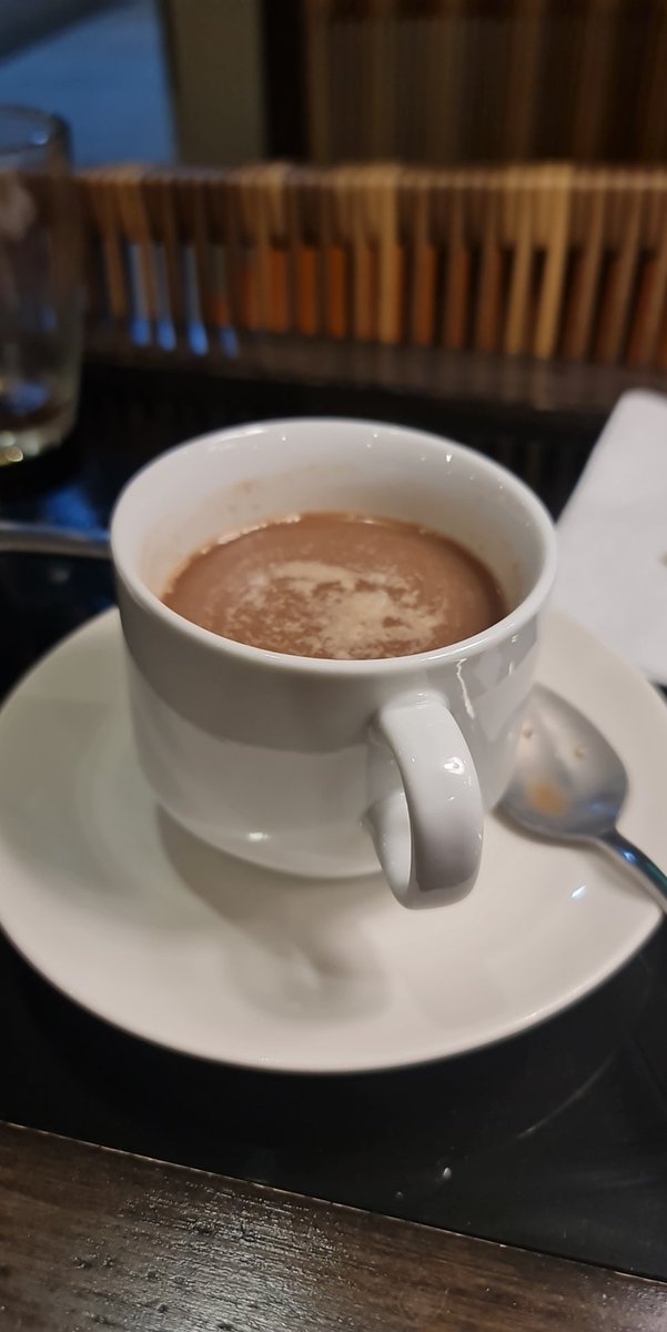 JGrey2510's tweet photo. Geez. This is what stands between me and the abyss that is a no sleep day and a gala to last until late in the evening...
I dunno how Cinderella did this shit.
Lord. Help. Me.
#SaveWarriorNun
#KeepJoAlive
#PrayforJo https://t.co/QPJIi5OH4u
