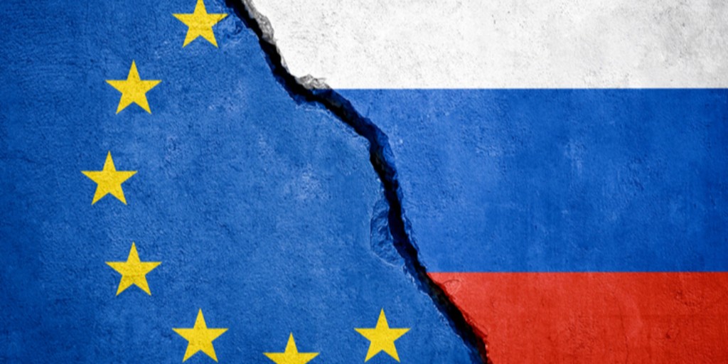 montelnews's tweet photo. The European Commission wants to keep an emergency goal to cut EU gas demand by 15% until March 2024 to safeguard winter supplies as the drop in Russian flows becomes permanent, it said on Monday.
https://t.co/9SS1jeDGug
#gasd #natgas #ONGT #energy #EUpol https://t.co/SpaYWTIYII