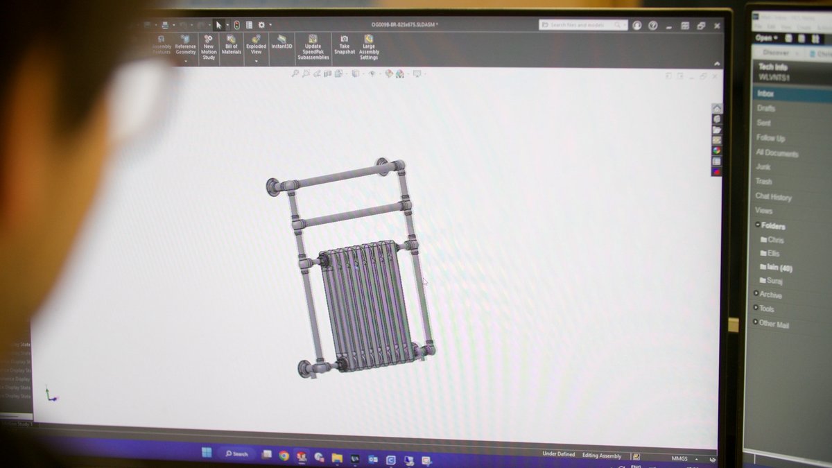 Looking for a fully commissioned project for your home? Our team can help bring your vision to life!😎

We can create a bespoke towel rail or radiator that is tailored to your specific preferences. From concept to manufacturing, we're with you every step of the way. 🤝

#VogueUK