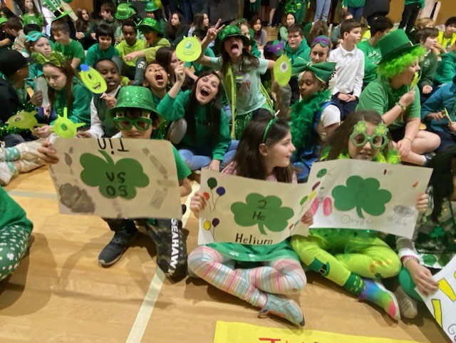 SMMeverett's tweet photo. Highlights from our St. Patricks Day parade! A lot of excitement and mayhem 😆🍀 https://t.co/VikYXW7EUJ