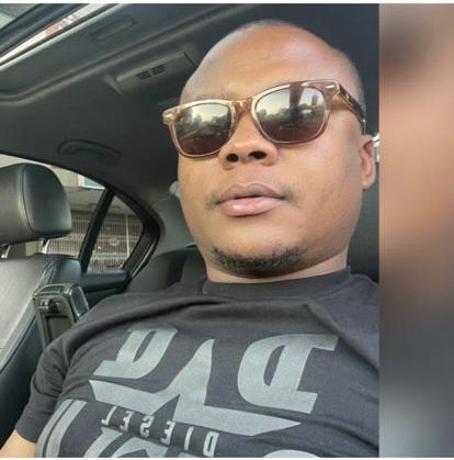 AdvoBarryRoux's tweet image. Kindly assist Habanero Menlyn restaurant in locating this thug. He ordered drinks for R10 000 plus and left without paying! The worker who served him just used all her savings to pay the restaurant with the money she was saving for her child.

Retweet For Awareness.