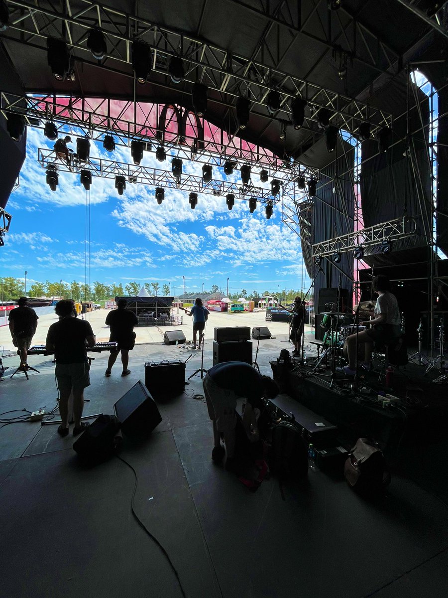 Soundcheck <a href="/watEEEKS/">EEEKS</a> ☀️