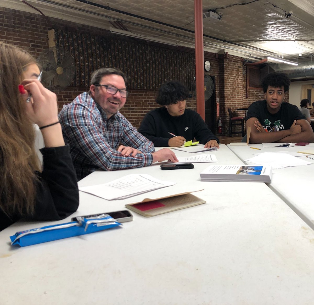 VHFA's Eric Hoffman discussed housing affordability and availability with high school students enrolled in the Burlington City and Lake Semester during their Back to Basics segment.  btvcityandlake.org/2023/03/19/bac… via <a href="/BTVCityandLake/">City & Lake Semester</a>