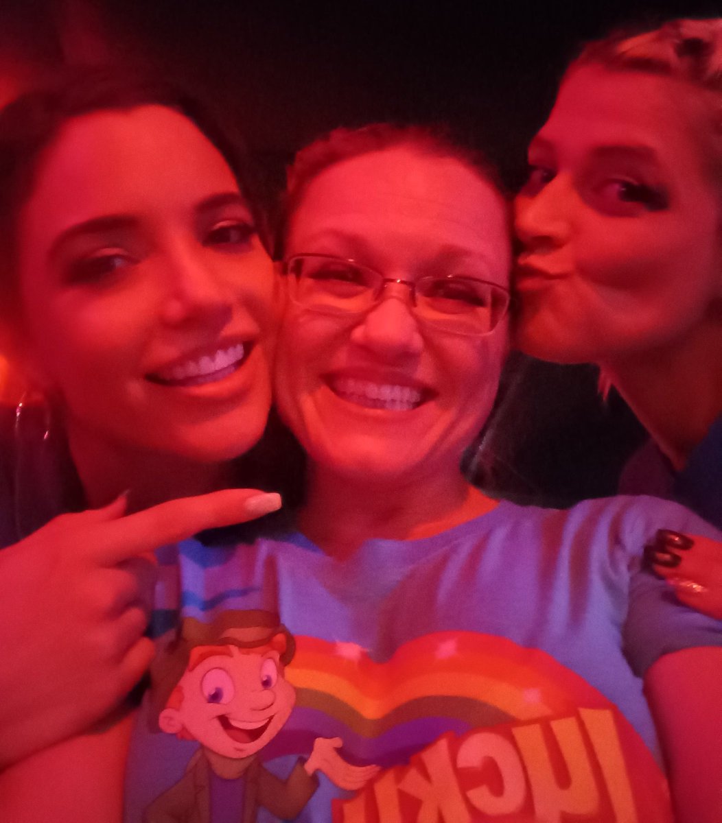 KatieSutra's tweet photo. Had a blast catching up with @JaydenCole this past wkend for #StPatricksDay at @Pegasus_Lounge! It's been way too long girl &amp; I've missed your energy! https://t.co/rmhdJqvLmI