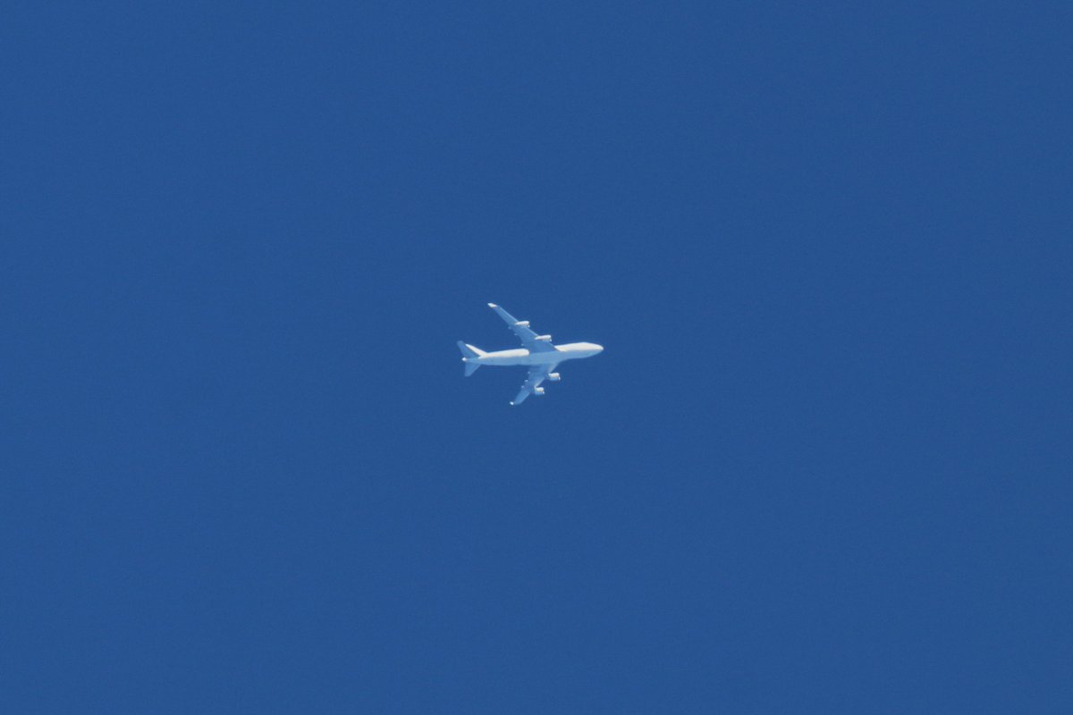 GStephenson_Wx's tweet photo. Monday morning 747... #SpectrumNews1 #ncwx #B747 #SevereClear https://t.co/2iCsk0pGrK