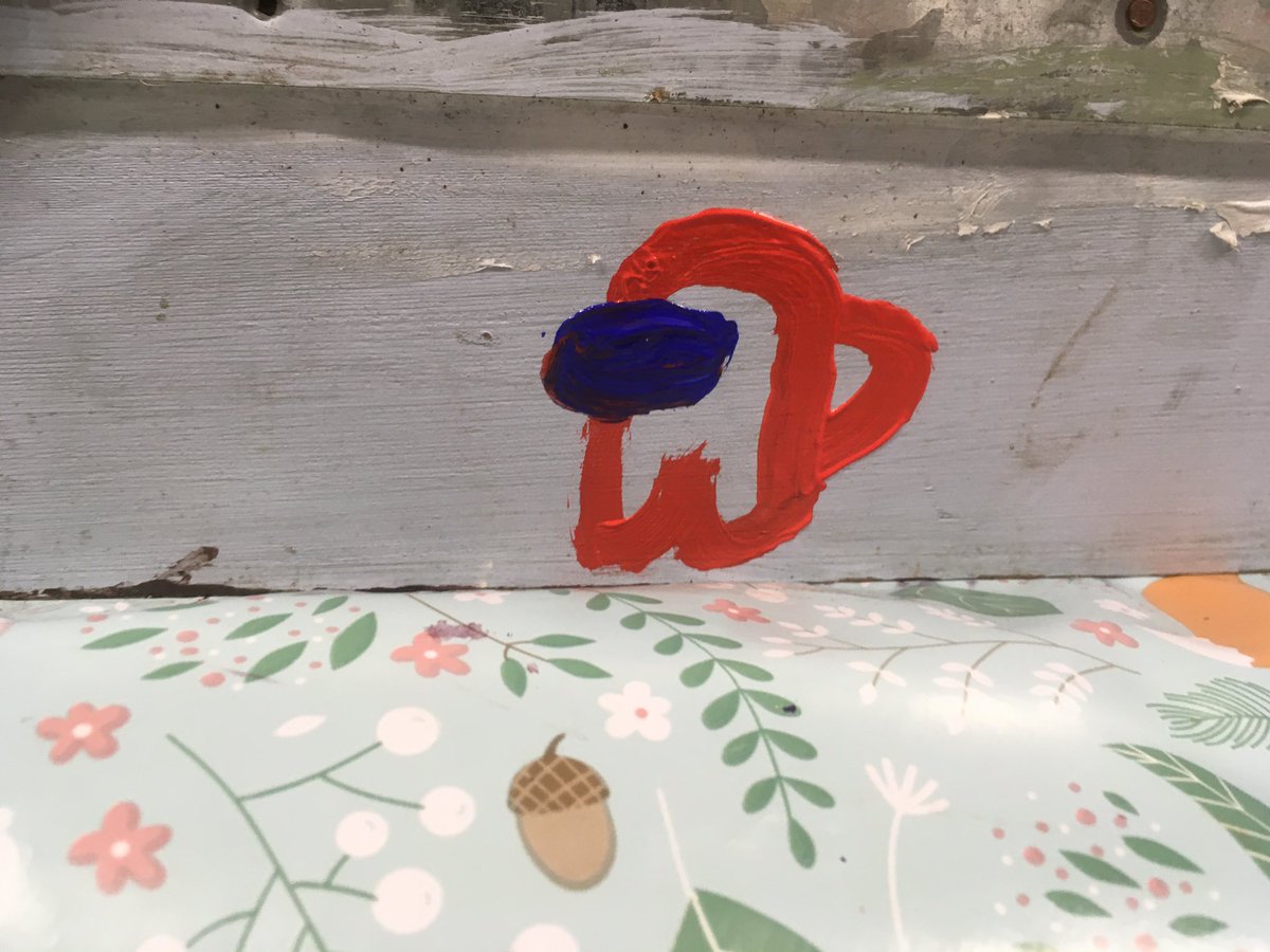 Pure_buzzin's tweet image. Beekeeping session with @MonkseatonMid. Students decorated a hive which is destined for a rather special location. Due to mild weather we  opened a beehive and found the Queen Bee and brood in all stages #Beekeeping #honeybee #environment #learn #brood #worktogether #northeast