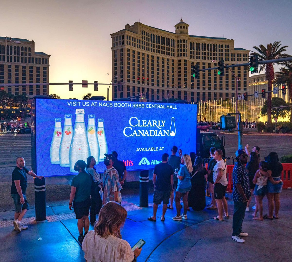 Flo Advertising tweet media