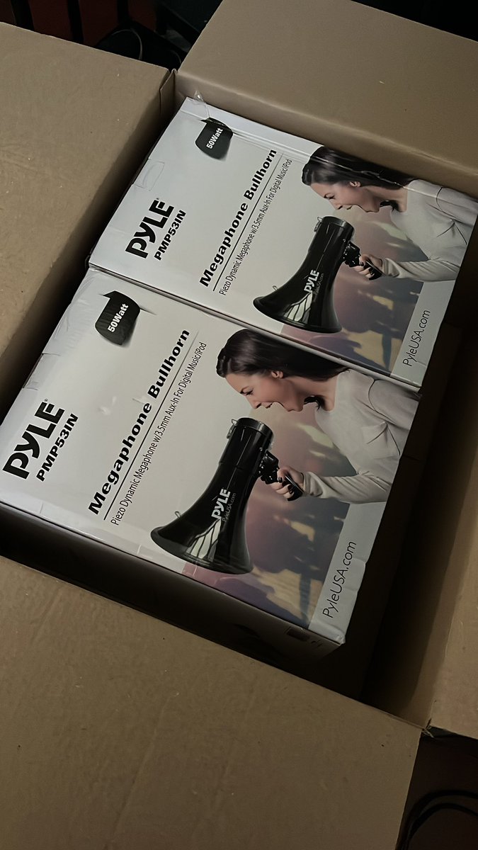 theoma41's tweet image. You think this is a game? I promise you’re going to hear @fripujols and myself in Miami on April 11!!! #FreeTheTates #TateProtest