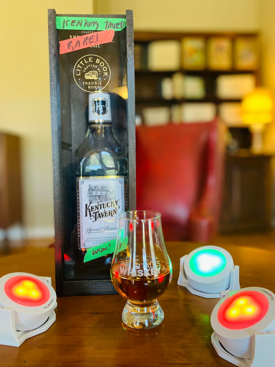 DerbyCityPhil's tweet photo. Just adding a little pizazz to a pour from my old bottle of Kentucky Tavern… #FancyThings https://t.co/fmHcJzkWo4