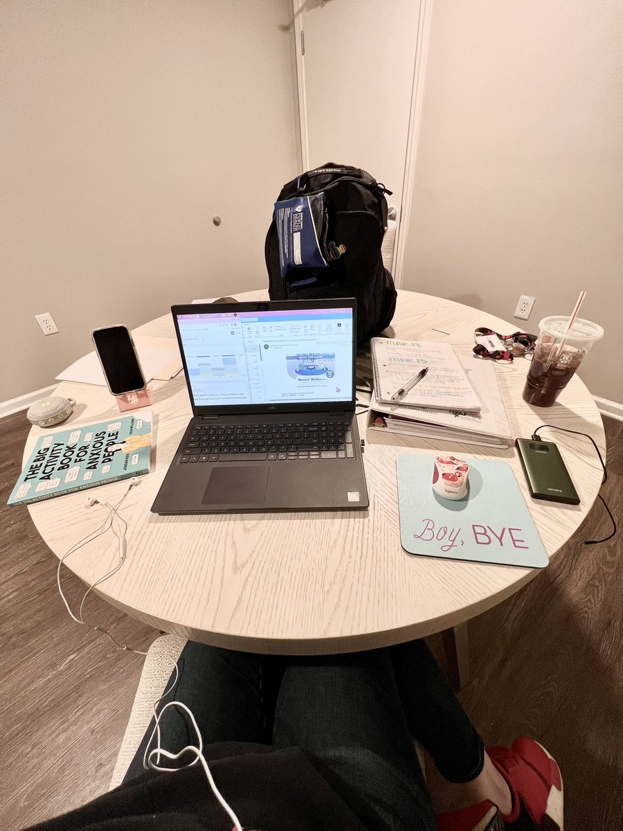 JuanGrandma's tweet photo. Itβs the most Mondayiest of Mondays. And Iβm like, do I really NEEd this job? Iβm coasting today π€π»βπΌ #surfsupbro #mondays #thatlldo #99problems https://t.co/Dt2KIevUf6