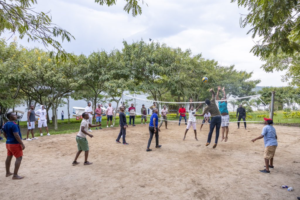 Inkindi_Family's tweet photo. On Saturday, 11 March 2023, Inkindi Family had a retreat at Muhazi Flowers Beach. It was a time to reflect on our achievements in the last six years at both family and individual levels; and to set 2023 goals. We also had time for sports and entertainment. https://t.co/ZBcNtYDGZ4 https://t.co/9rXqYgby8m