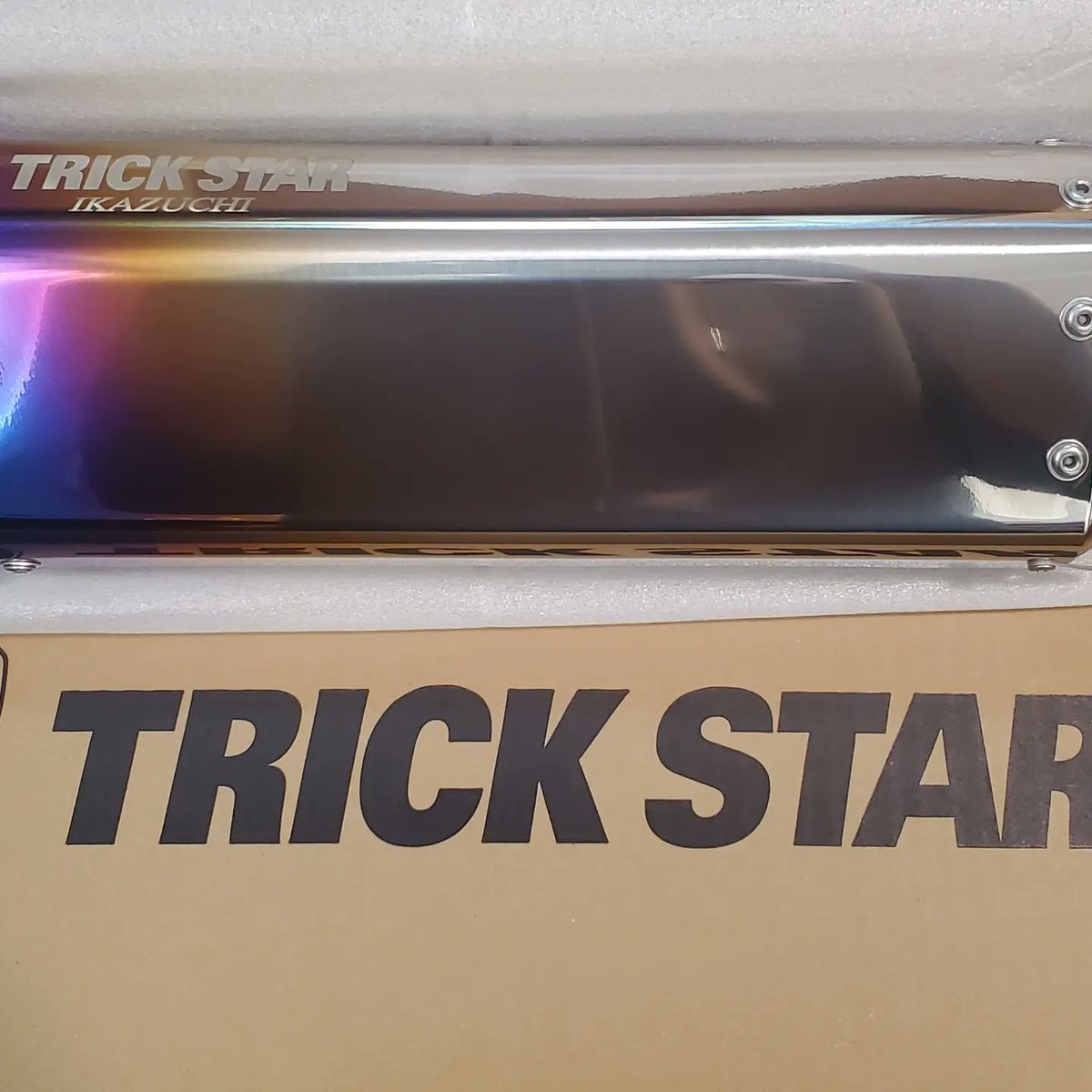 impottible33's tweet photo. TRICKSTERさんのイカヅチマフラー届いたから朝から取り付け
見た目が一気に良くなった！ https://t.co/XadRZMymFG