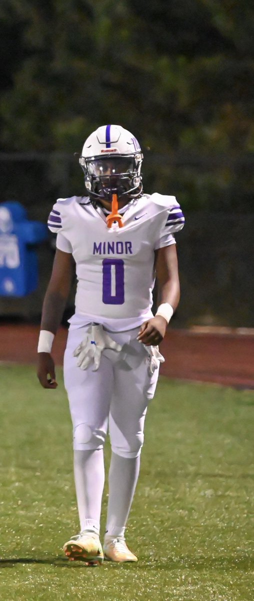 MinorRecruiting's tweet photo. 🚨@Cj_Moore_2 Class of 2024 WR! Mr.3rd down! All A Honor Roll. 3.4 NCAA CORE GPA. 🏀Hooper too! Big year ahead! Check out the Jr tape below!🚨 #RecruitTheParkway🐅🏈 #4Minor @CoachAbrams @TigerMinor @jonessboyy @PrepRedzoneAL @RivalsCamp @GoMocsFB @VTOSPORTS @UNAFootball https://t.co/g5EXmRrGT5