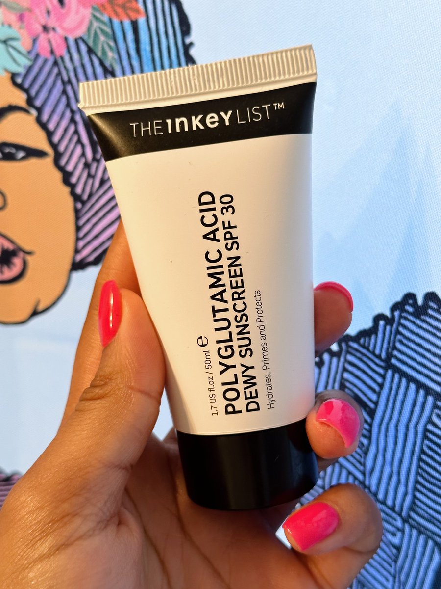 c0kahina's tweet image. For this being $14.99 I like this SPF a lot. I’m currently spending $27.99 on an SPF that’s only .3 oz bigger so yeah swaps will be made.