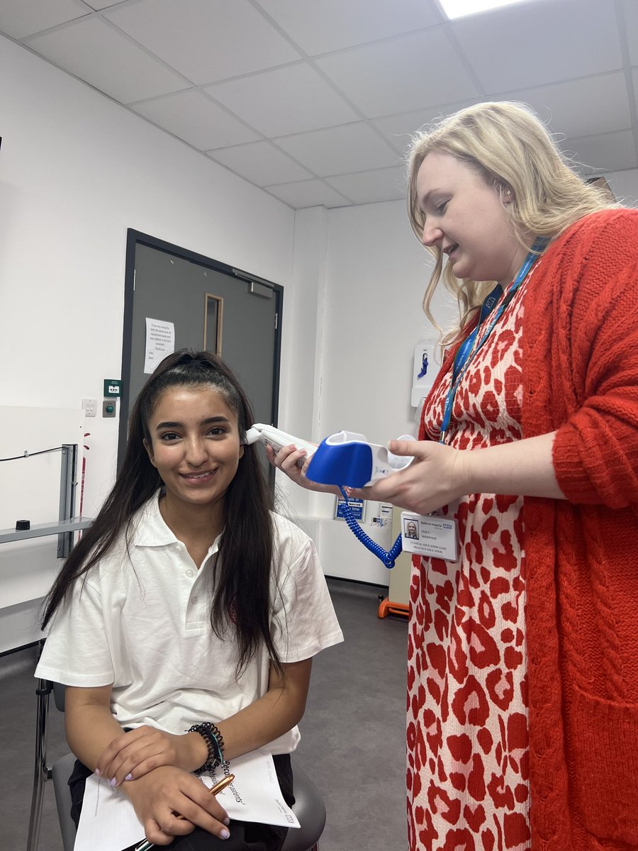 blmkhcacademy's tweet photo. Students on the @BedsHCAcademy Plus Programme enjoyed practical sessions on vital signs, Basic Life Support and first aid, with lots of fun and laughter thrown in the mix for good measure with our CPR playlists, first aid olympics and so much more! 🩹🌡️ https://t.co/ETHImFLxuw