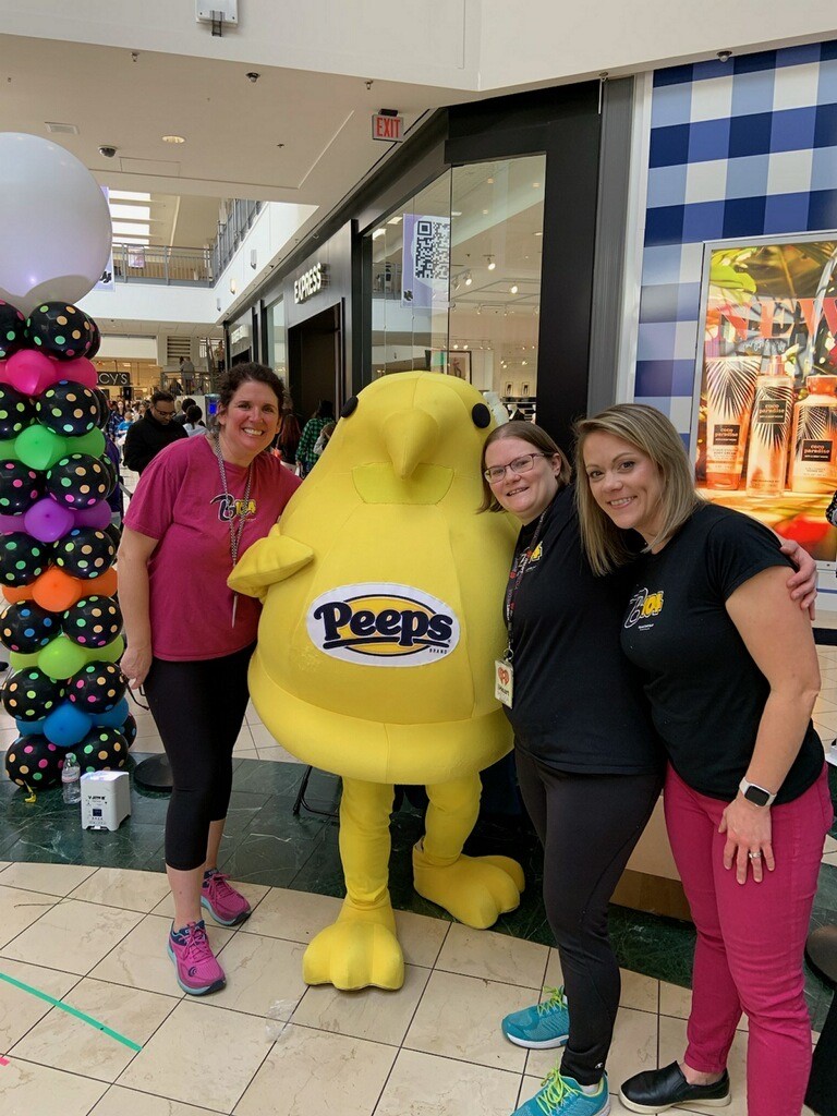 JustBornInc's tweet photo. Our last Random Act of Sweetness had us GLOWING! We had a great time at the @B104 Kids Glow Party at the @LVMall! #randomactsofsweetness #centuryofsweetness https://t.co/9GjKctixph
