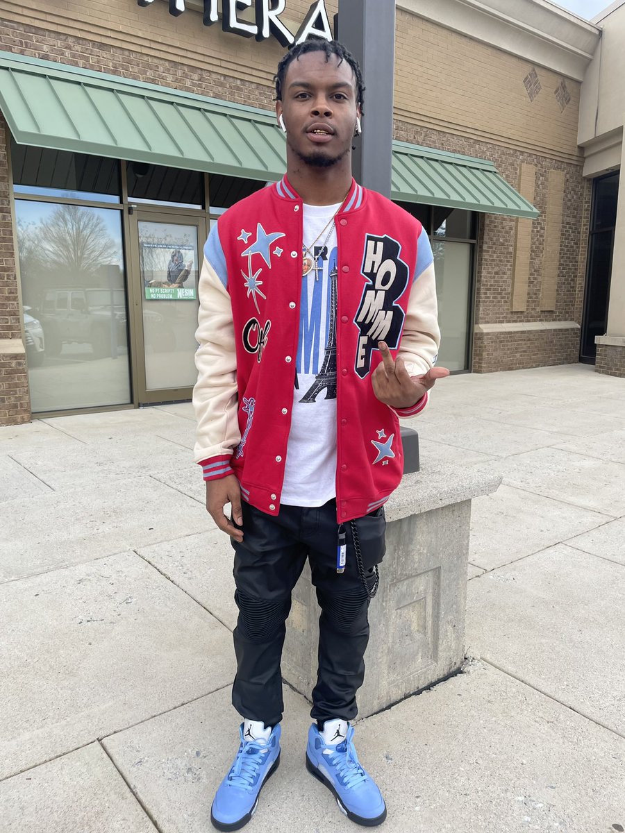 IamJavon1's tweet photo. Ian Beefing Wit No Nicca , If Een Bout γ½οΈoney π°It Donβt Make Sense π€·π½ββοΈποΈ #FTHCG #ForevaLiveKwesi @boohooMAN ππ²γ½οΈπ https://t.co/SBsUXkvHRY