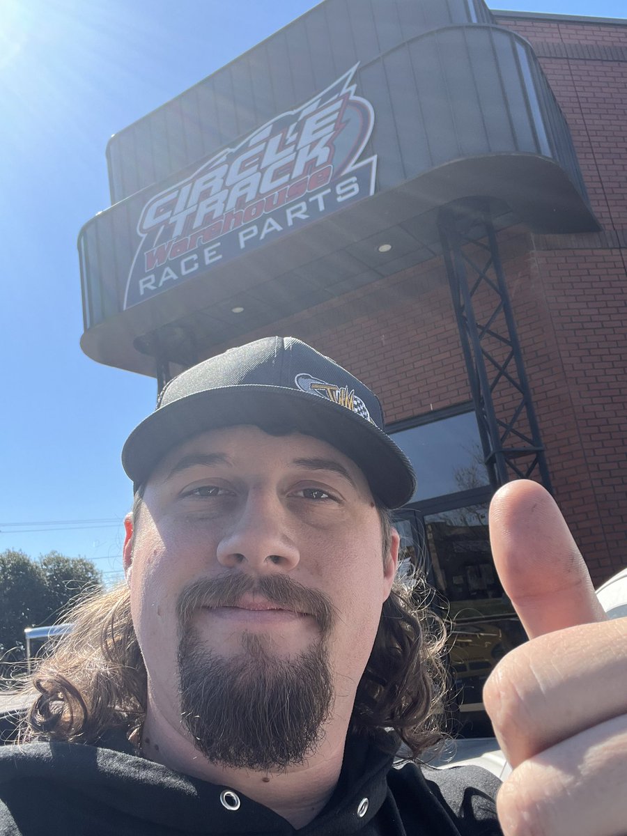 Josh6williams's tweet image. Just left @DirtyMoMedia had to stop by @CTWRaceParts to pick up some new Bassett wheels for @BApplegate45.