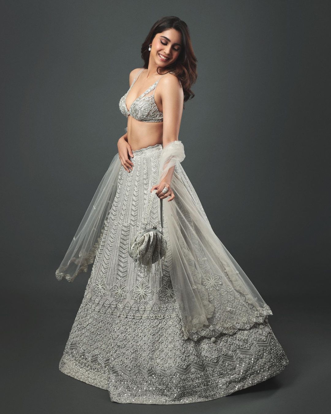 FrrP0l1WwAAkm7t?format=jpg&name=large