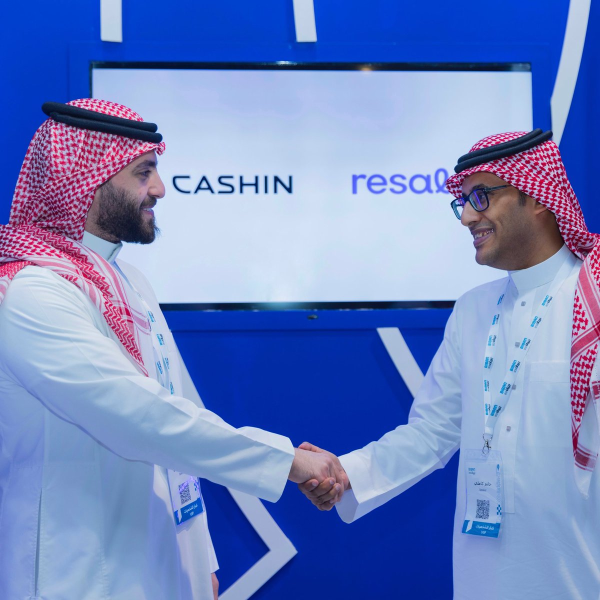 cashin_sa's tweet photo. استمراراً في سعينا الدائم لتطوير خدماتنا، يسعدنا توقيع شراكة استراتيجية مع @Resal_Me لدمج خدماتنا مع احدث برامج الولاء لتوفير تجربة افضل للعميل ✨ https://t.co/wypxfkHmR3