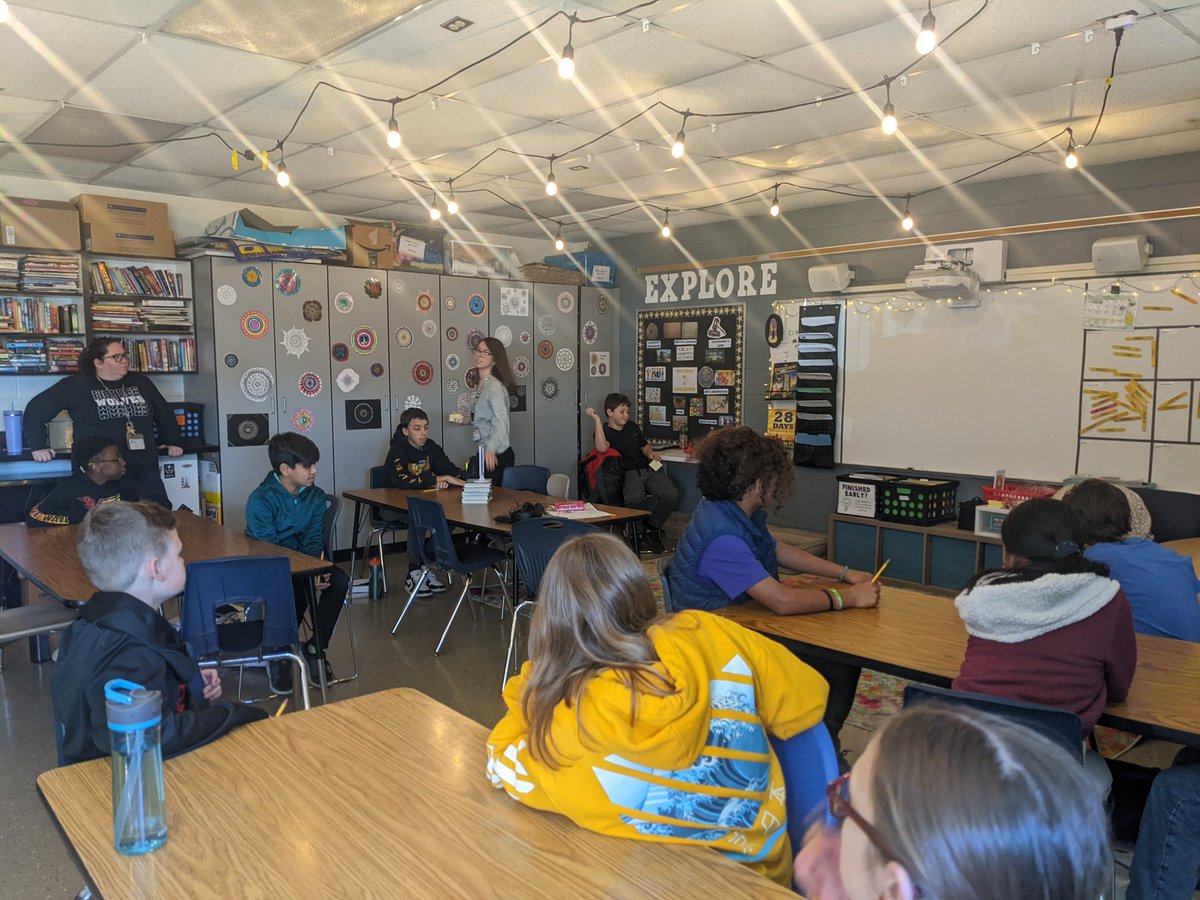 lewickiwolves's tweet image. A little bit of life in room 105 last week. ❤️ #packpride