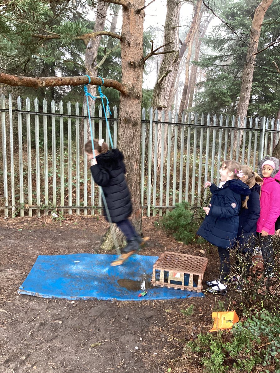 carmondean_ps's tweet photo. P4 had a brilliant time for #MondayMania today as we explored the wonderful nursery garden! Thank you @CarmondeanELC for sharing your space with us😁 @MissMorrisCPS https://t.co/joYoUOwqPh