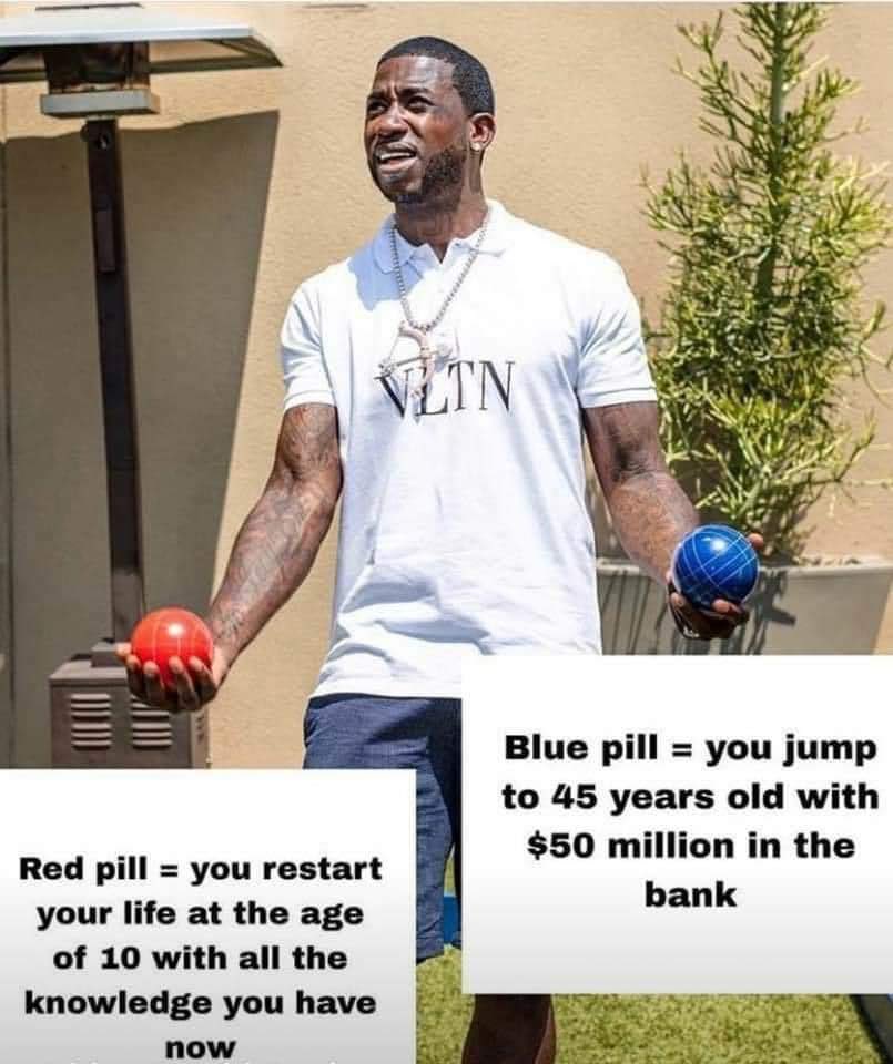 Nyaberih_'s tweet photo. Choose one. https://t.co/XoGfcJEXxC