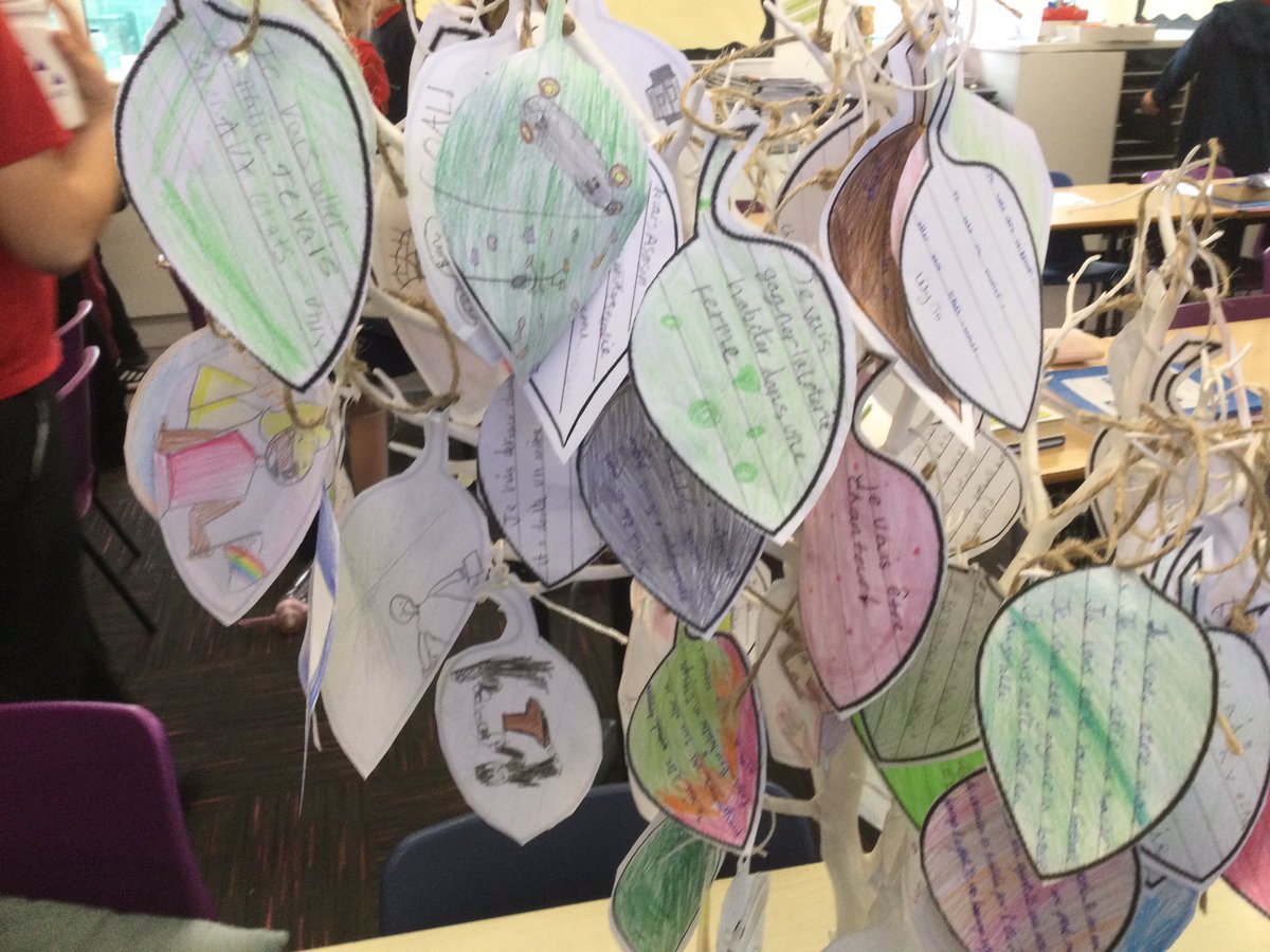 BHAInternationl's tweet photo. Year6 enjoyed writing French sentences in the future tense to tell us about their aspirations for the future. All leaves were hung on our 'Arbre de l'Aspirations'.@BhaYear6 @BHA_TQ @CWA_news @FevershamSchool @CaldiPrimary @CNicholson @BhaYear5 https://t.co/yKtCdELM65