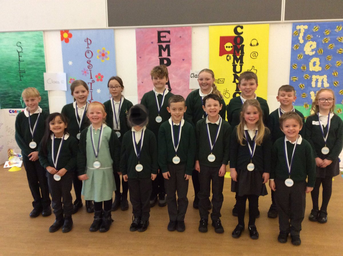 Greenland School tweet media