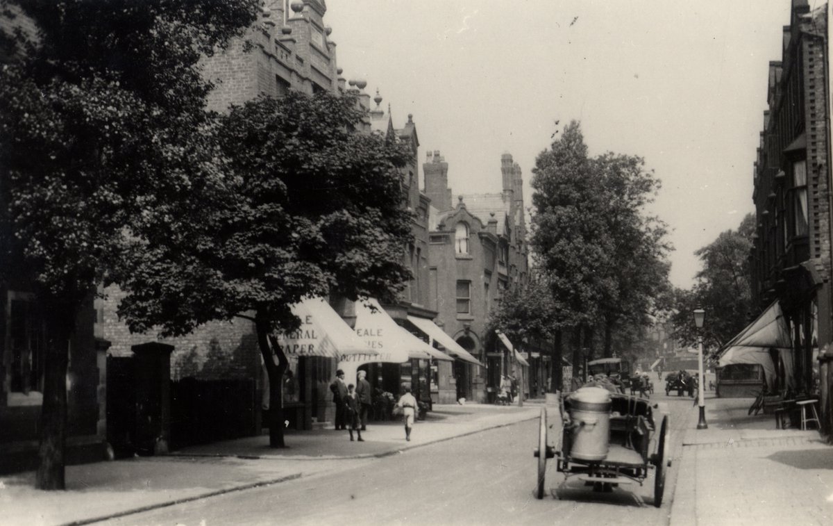 Trafford Archives tweet media