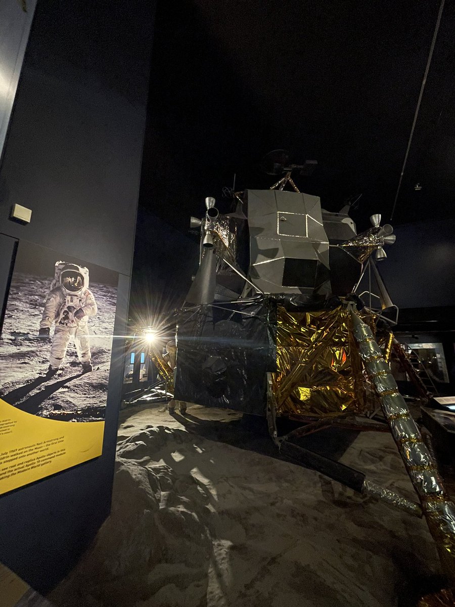 MarkHeelis's tweet image. A few highlights from this afternoon’s visit to @sciencemuseum - Black Arrow which in 1971 remains the only UK rocket to successfully launch a satellite, Tim Peake’s Soyuz craft, a replica Apollo 11 Lunar Lander and Helen Sharman’s space suit from 1991 #space #exploringspace