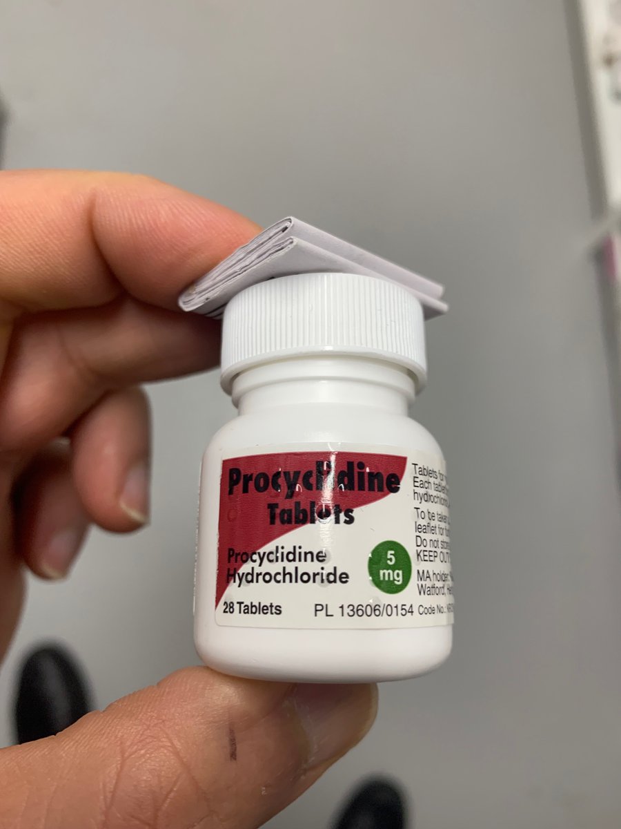 Mohammad_A's tweet photo. @strides_pharma @NHSBSA @ptsafetyNHS 

What is the best way to reporting this dangerous error? https://t.co/0bwxhcjzaK