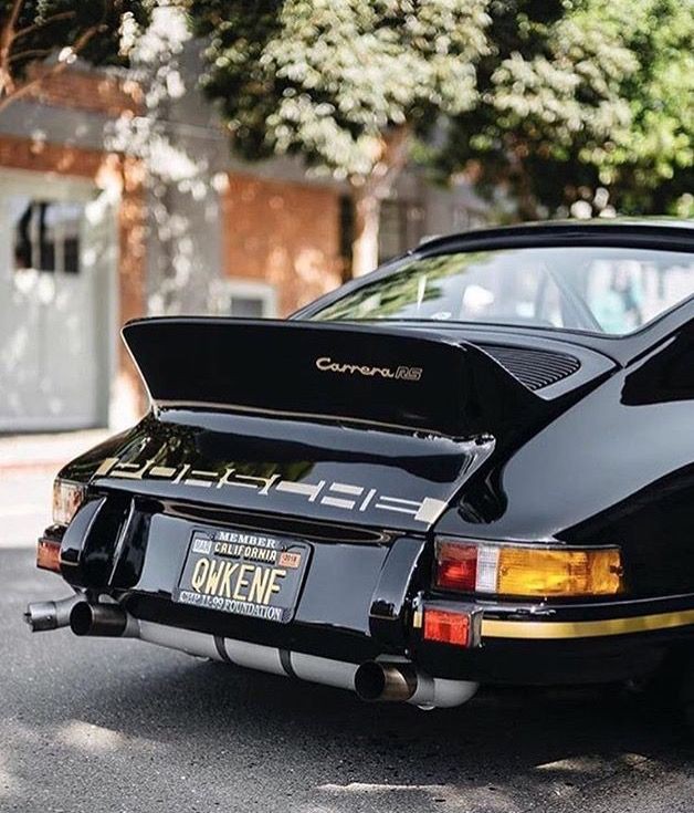 Wow wow wow 🥵💎🖤
#Porsche911 Carrera RS🌪
#Supercars #carcruise  #Classiccars #exoticcars 
💎🖤💣💥🇩🇪🏁🌪💣💥🖤