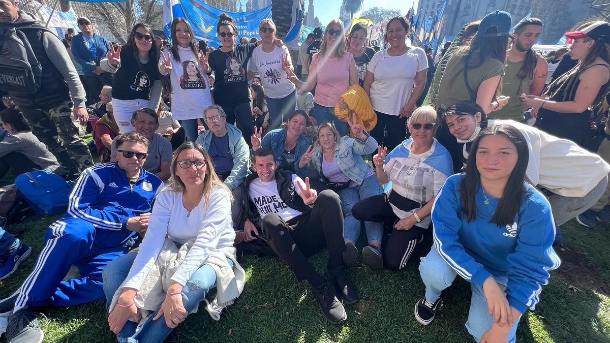 lajauretchee's tweet photo. Convicción, amor y organización para militar de sol a sol ☀️✌🏼 
Conducción @matiasfestucca https://t.co/RS23e5b1nD