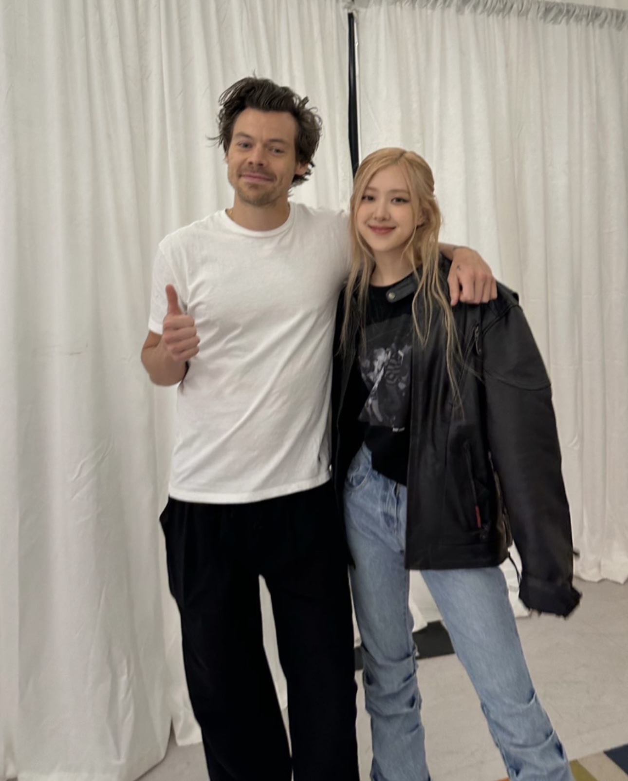 MTV UK on Twitter "MY PARENTS 😱 HARRYSTYLES ROSÉ BLACKPINK https