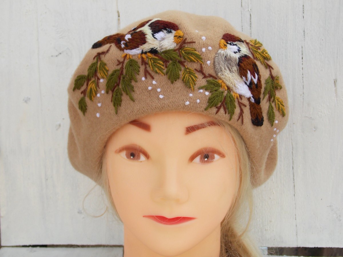 OlyaRudenko81's tweet photo. Excited to share the latest addition to my #etsy shop: Embroidered beret with Sparrow https://t.co/iOGmwU6rpu #brown #birthday #easter #beige #bohohippie #beretembroidered #beretwithbird #woolenberet #frenchhat https://t.co/uMZEW1zCuN