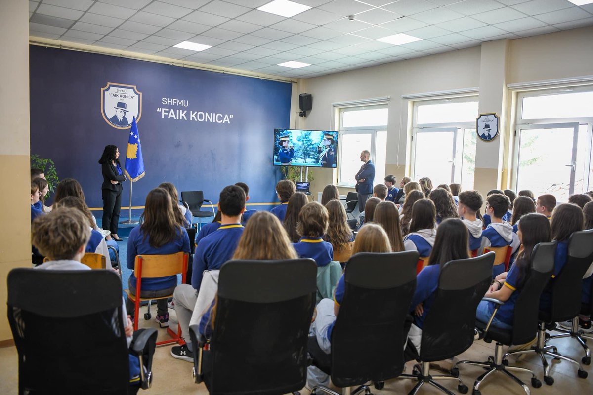 VjosaOsmaniPRKS's tweet photo. A truly inspirational discussion on women, peace and security with students of the Faik Konica school today.
Together, we explored the vital importance of empowering women in every sphere of society & the immense transformative power of our youth in advancing gender equality. https://t.co/I81m1W6UYQ